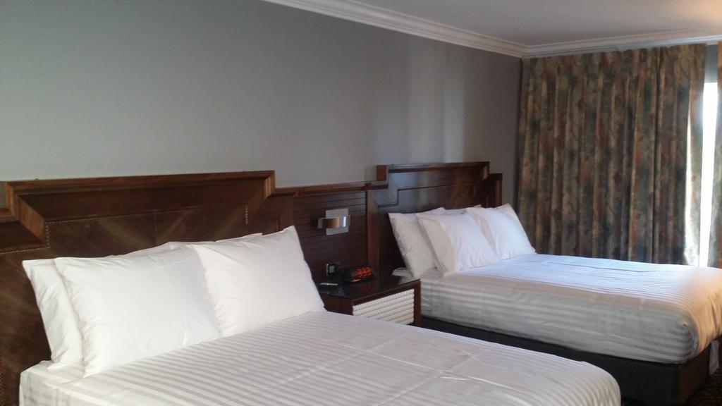 The Deluxe Hotel Vancouver Zewnętrze zdjęcie