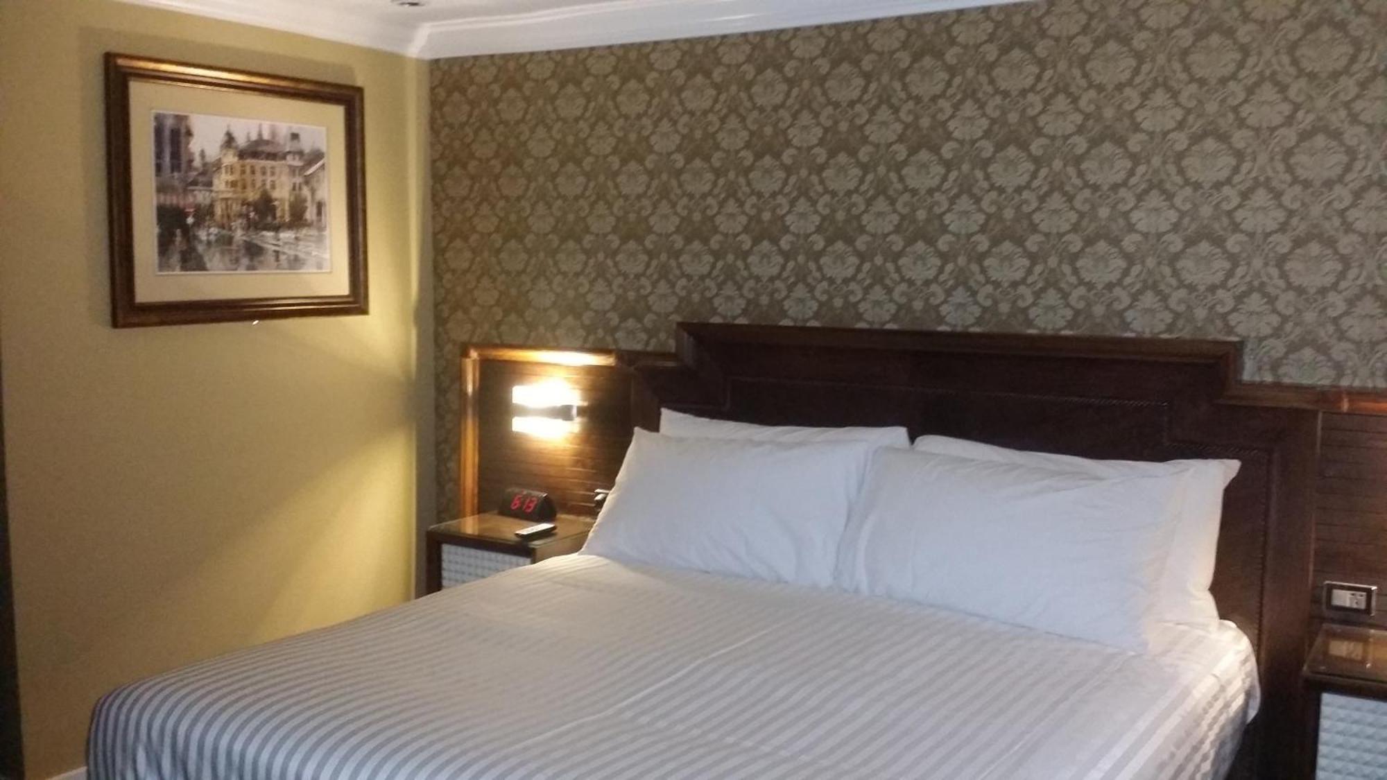 The Deluxe Hotel Vancouver Zewnętrze zdjęcie
