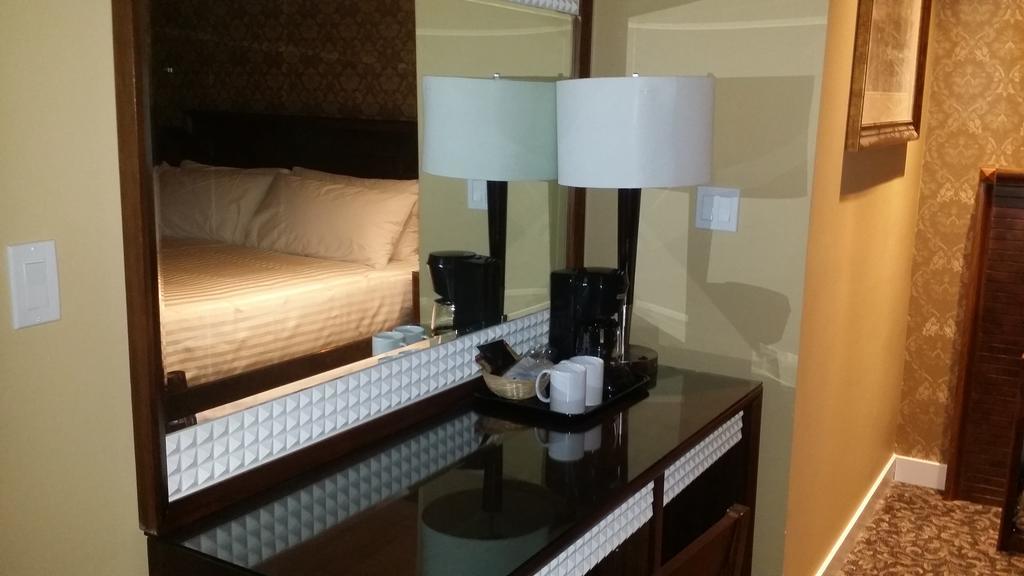 The Deluxe Hotel Vancouver Pokój zdjęcie