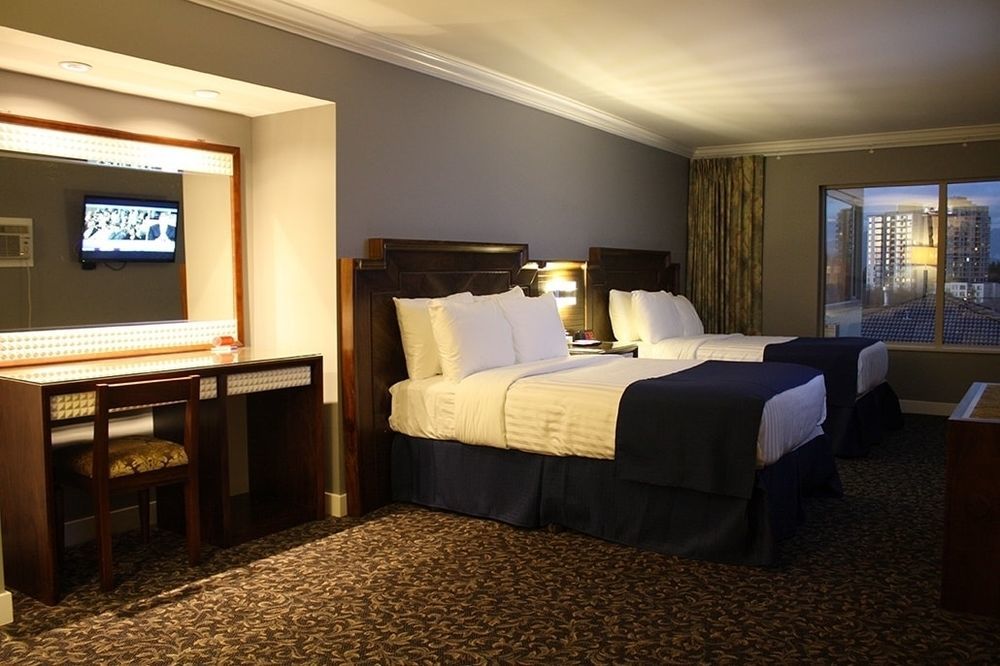 The Deluxe Hotel Vancouver Zewnętrze zdjęcie