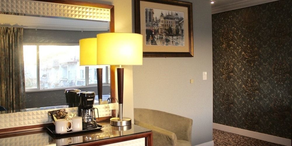 The Deluxe Hotel Vancouver Zewnętrze zdjęcie